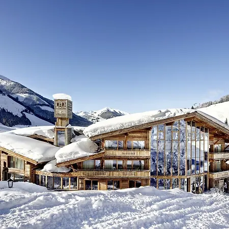 Art & Ski-in Hinterhag Hotel 4*